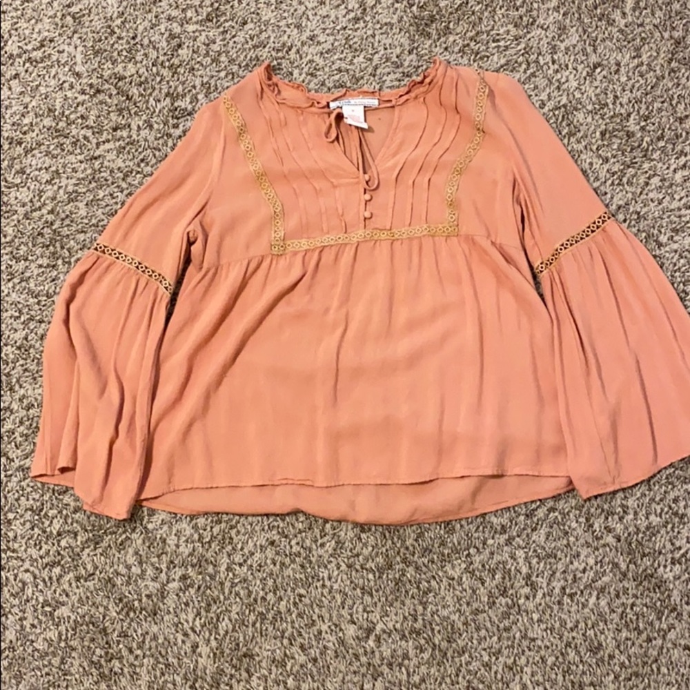 Salmon long-sleeve top
